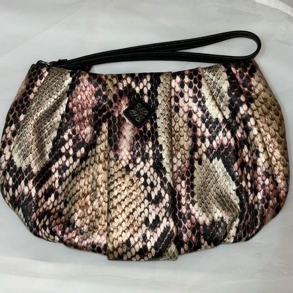 Simply Vera Wang Faux Snakeskin Wristlet Clutch - Picture 1 of 6